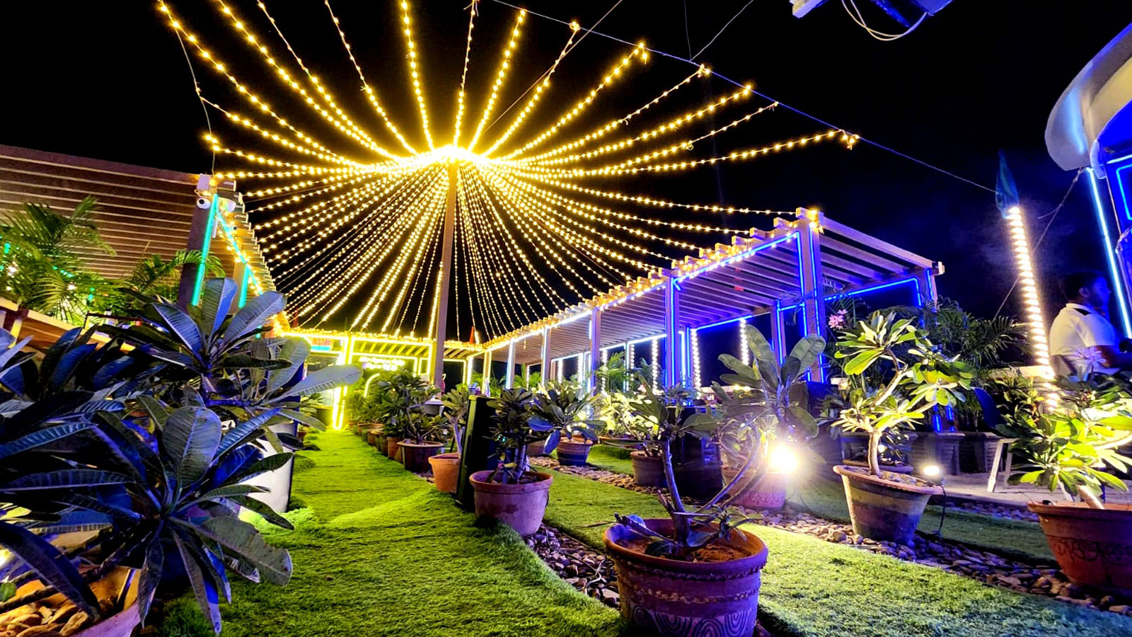 Morvee Hotels